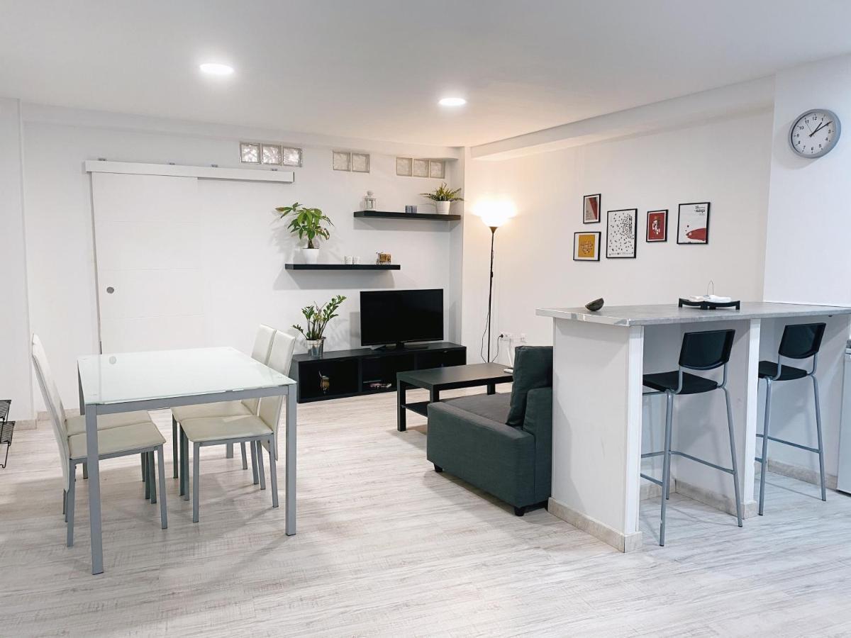 Gmc Turistics - Great Apartment For Groups & Families Málaga Eksteriør billede
