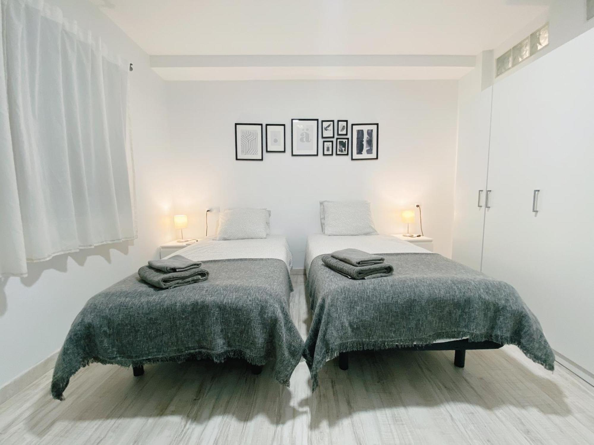 Gmc Turistics - Great Apartment For Groups & Families Málaga Eksteriør billede